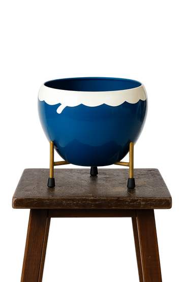 Pot with stand for indoor plants.