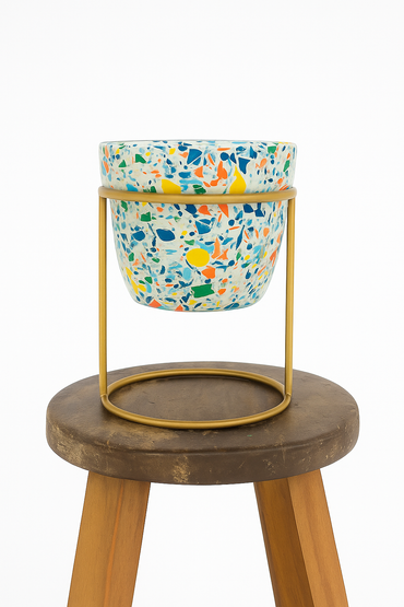Pot with stand for indoor plants.